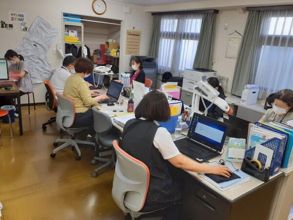杉並区地域包括支援センターケア24和田（相談員/常勤）の保健師求人の写真