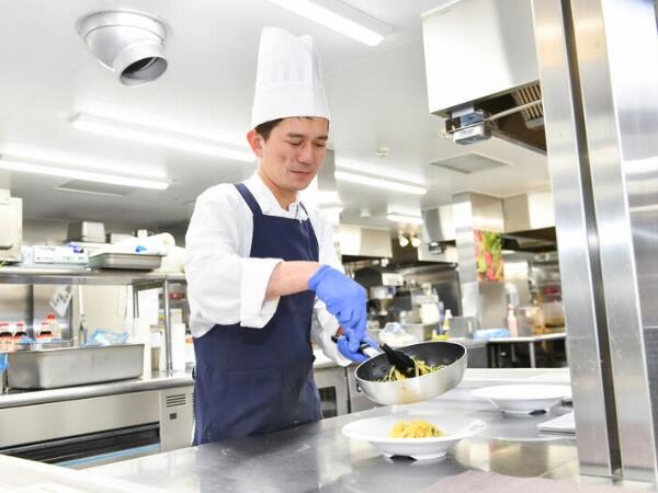 公文国際学園(厨房/常勤)の調理師/調理員求人の写真