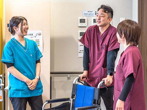 一日型リハビリ特化型デイサービス ナッセケアビレッジ(介護常勤)の介護職求人サブ写真1